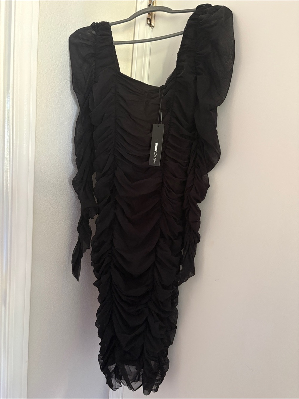 Fashion Nova Black Ruched Midi Dress with Puff Sleeves